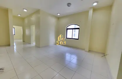 Office Space - Studio - 1 Bathroom for rent in Janabiya - Northern Governorate