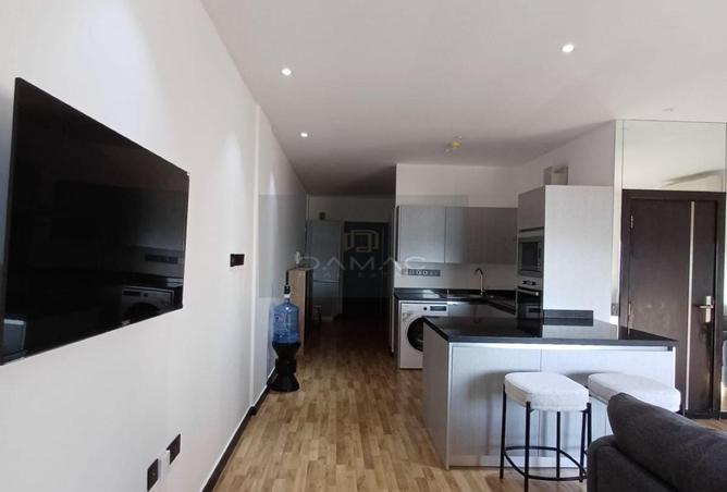 963118 - Property Image 2