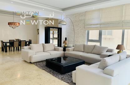 Apartment - 2 Bedrooms - 3 Bathrooms for rent in Al Juffair - Capital Governorate