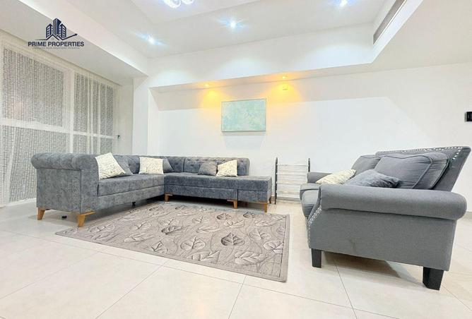 976411 - Property Image 2