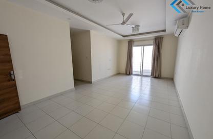 Apartment - 3 Bedrooms - 3 Bathrooms for rent in Janabiya - Northern Governorate