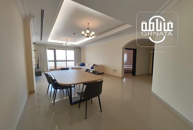 825425 - Property Image 2