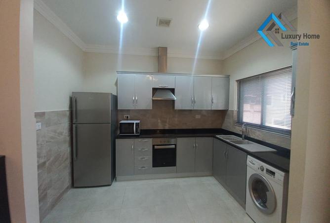 869596 - Property Image 3