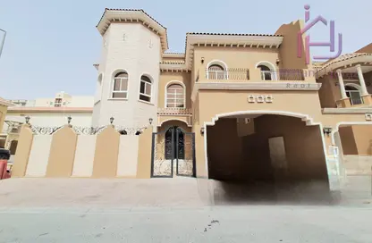 فيلا - 4 غرف نوم - 4 حمامات للبيع في الجنبية - المحافظة الشمالية