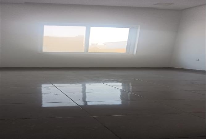956674 - Property Main Image