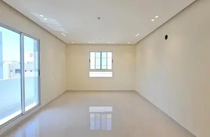 Apartment - 4 Bedrooms - 4 Bathrooms for sale in Hidd - Muharraq Governorate