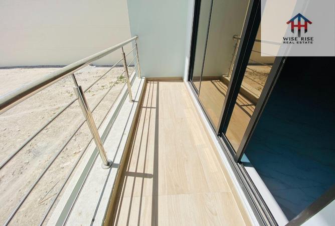 960489 - Property Image 2
