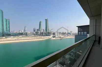Penthouse - 3 Bedrooms - 5 Bathrooms for rent in Reef Island - Capital Governorate