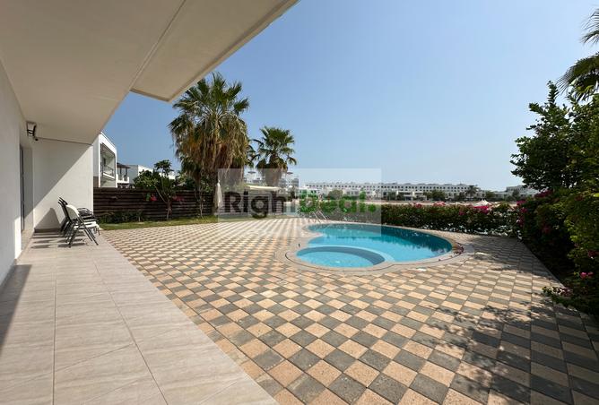 931796 - Property Image 2