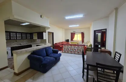 شقة - 2 غرف نوم - 3 حمامات للايجار في أم الحصم - المنامة - محافظة العاصمة