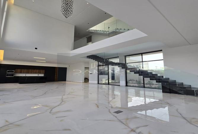 956642 - Property Image 3