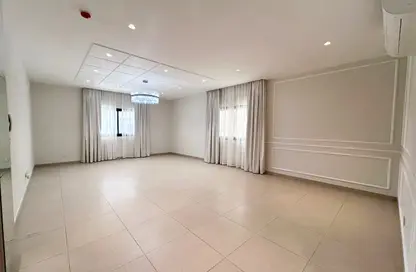 Apartment - 4 Bedrooms - 4 Bathrooms for rent in Tubli - Central Governorate