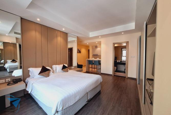 958506 - Property Image 2