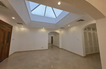 Villa - 3 Bedrooms - 4 Bathrooms for rent in Saar - Northern Governorate