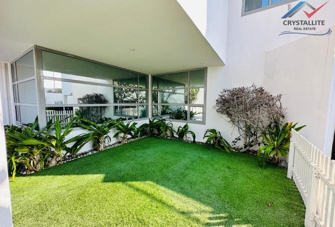 976367 - Property Image 3