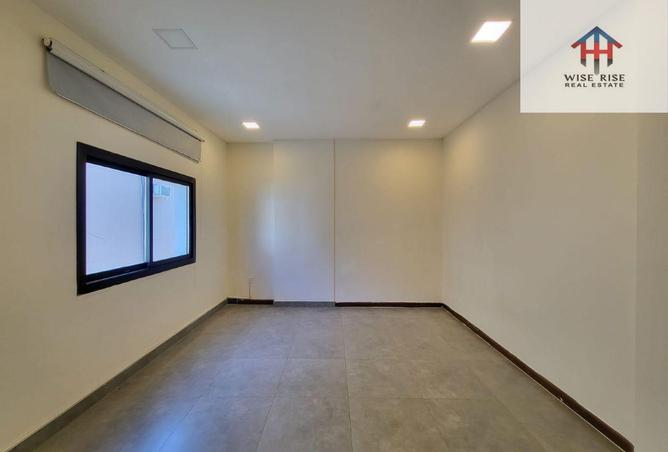 976646 - Property Image 3