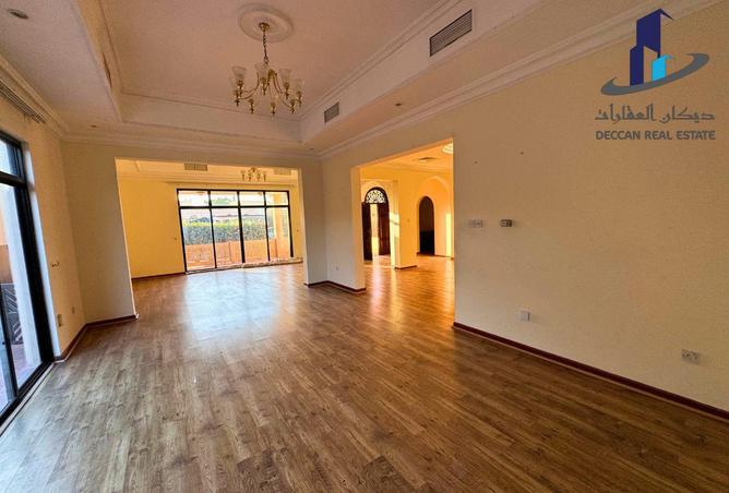 966283 - Property Image 2