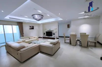 Apartment - 3 Bedrooms - 3 Bathrooms for rent in Al Juffair - Capital Governorate