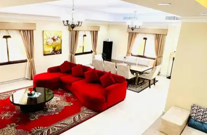 Villa - 3 Bedrooms - 4 Bathrooms for rent in Busaiteen - Muharraq Governorate