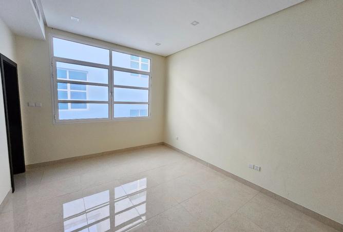 963297 - Property Image 3