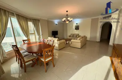 Apartment - 2 Bedrooms - 3 Bathrooms for rent in Al Juffair - Capital Governorate