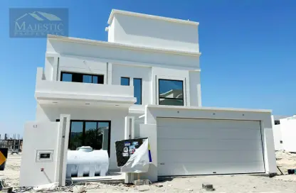 Villa - 3 Bedrooms - 4 Bathrooms for sale in Busaiteen - Muharraq Governorate