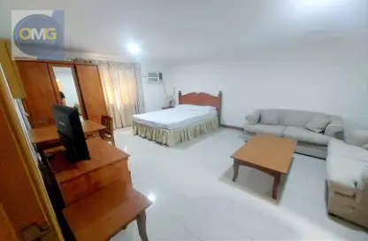 Apartment - Studio - 1 Bathroom for rent in Gudaibiya - Manama - Capital Governorate