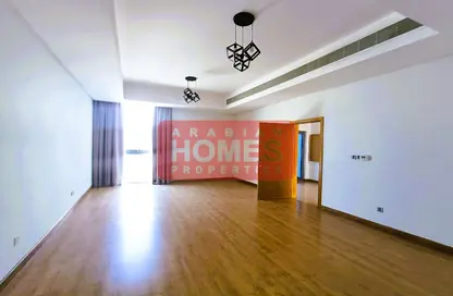 Apartment - 4 Bedrooms - 4 Bathrooms for rent in Zinj - Manama - Capital Governorate