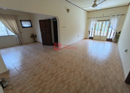 Apartment - 3 bedrooms - 2 bathrooms for rent in Salmaniya - Manama - Capital Governorate