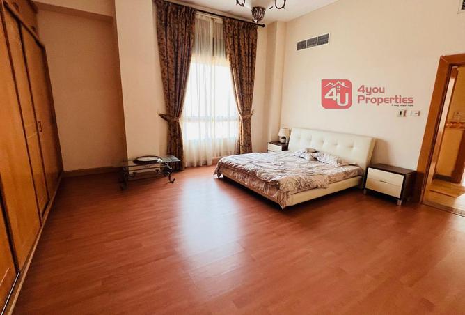 981745 - Property Image 3