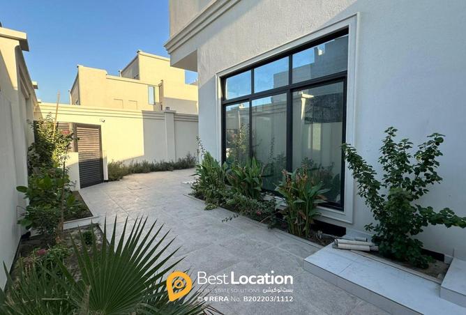 960132 - Property Image 2