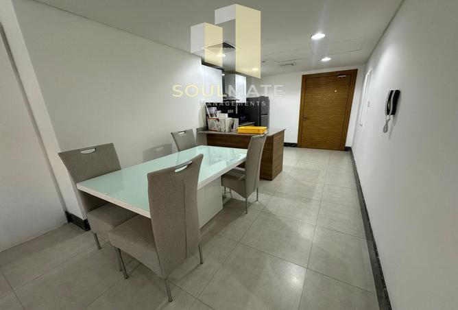 955762 - Property Image 2