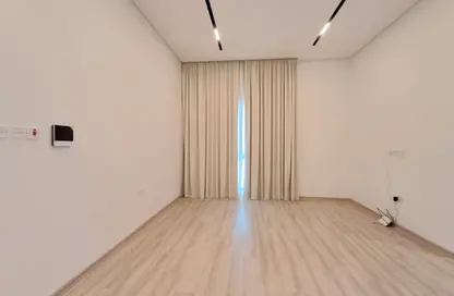 Apartment - 2 Bedrooms - 3 Bathrooms for rent in Zinj - Manama - Capital Governorate