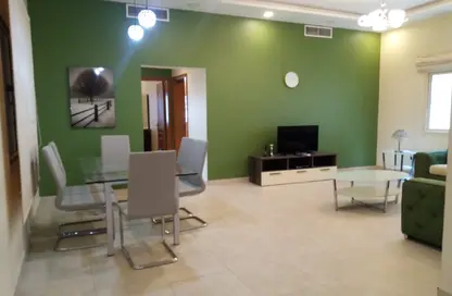 Apartment - 2 Bedrooms - 2 Bathrooms for rent in Al Juffair - Capital Governorate