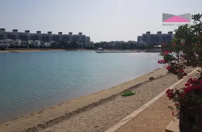 فيلا - 4 غرف نوم - 4 حمامات للايجار في جزيرة تالا - أمواج - المحرق