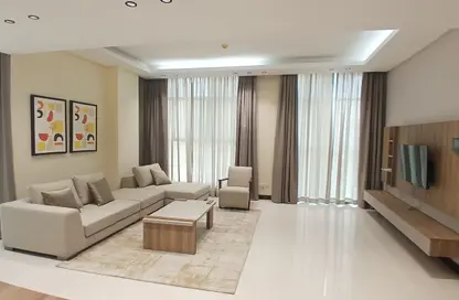 Apartment - 3 Bedrooms - 3 Bathrooms for rent in Seef - Capital Governorate