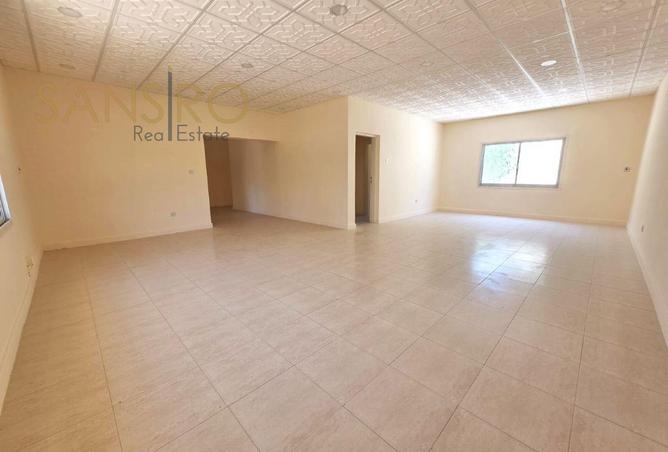 950245 - Property Image 3