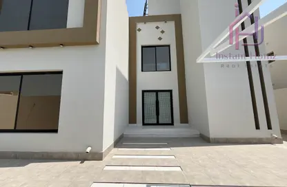 Villa - 3 Bedrooms - 6 Bathrooms for sale in Ras Hayan - Southern Governorate