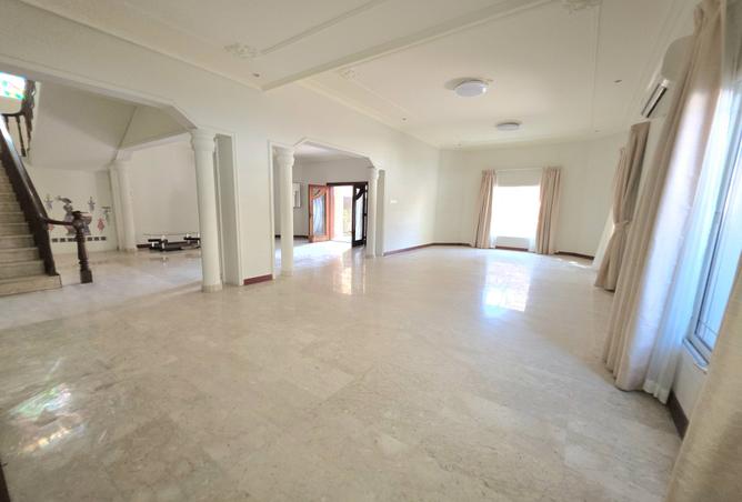 981277 - Property Main Image