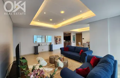 Penthouse - 4 Bedrooms - 5 Bathrooms for rent in Seef - Capital Governorate