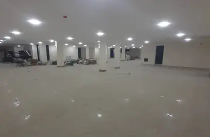 Warehouse - Studio - 3 Bathrooms for rent in A'Ali - Central Governorate