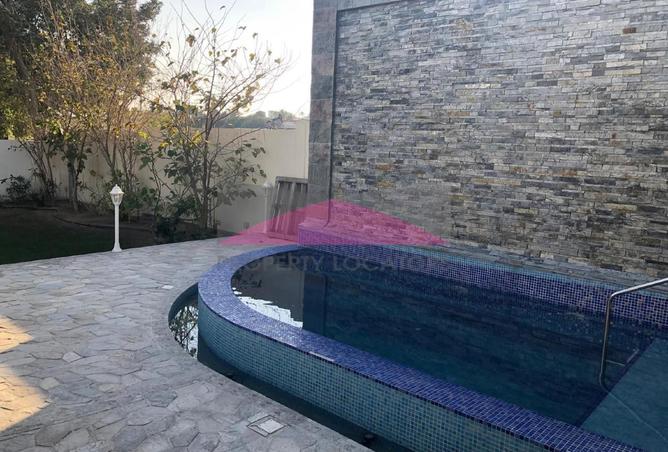 990045 - Property Image 2