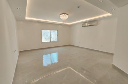 Apartment - 3 Bedrooms - 4 Bathrooms for sale in Arad - Muharraq Governorate