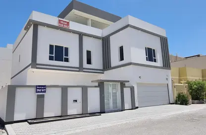 Villa - 4 Bedrooms - 5 Bathrooms for sale in Maqabah - Northern Governorate