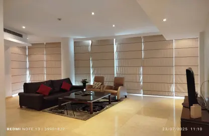 Apartment - 2 Bedrooms - 3 Bathrooms for rent in Al Juffair - Capital Governorate
