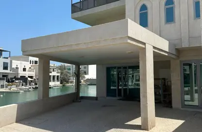 Villa - 4 Bedrooms - 6 Bathrooms for sale in Amwaj Islands - Muharraq Governorate
