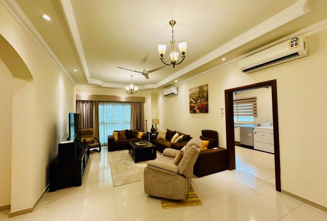 975720 - Property Image 2