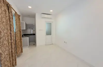 Apartment - Studio - 1 Bathroom for rent in Gufool - Manama - Capital Governorate