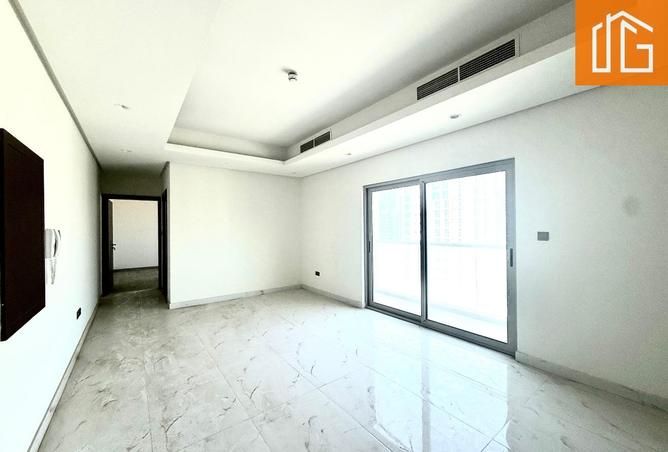 952473 - Property Image 2