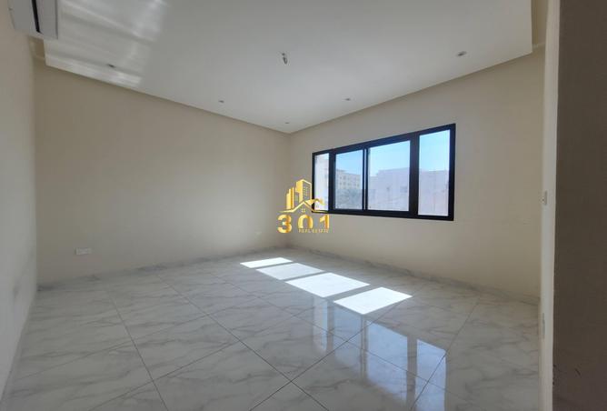 966289 - Property Image 2